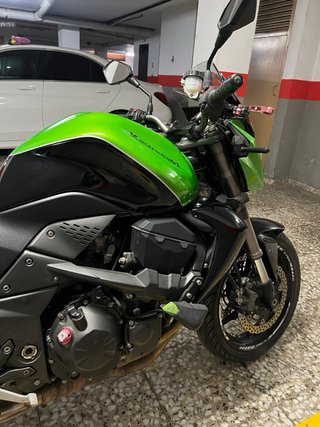 Kawasaki Z750
