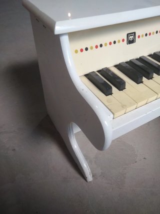 Piano de madera Eurekakids