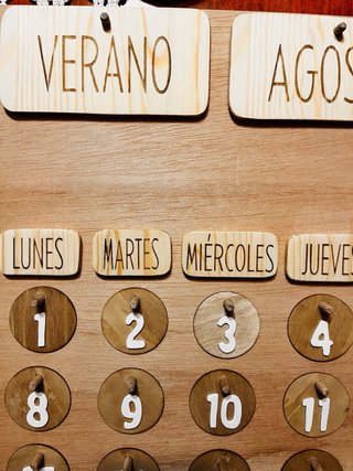 Calendario Perpetuo de Madera