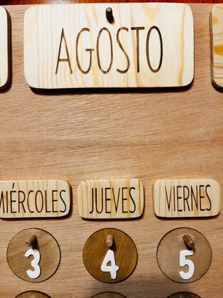 Calendario Perpetuo de Madera