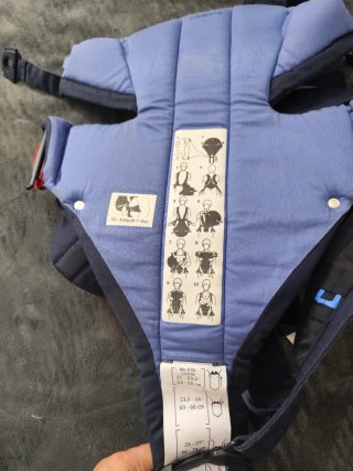 Mochila portabebés BabyBjörn gris