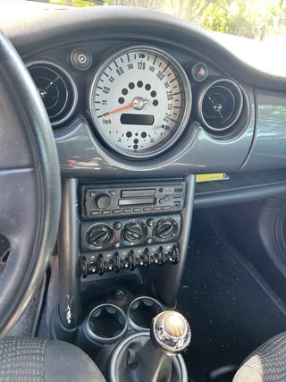 MINI Cooper 2003