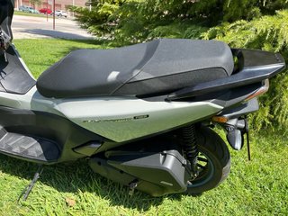 Kymco Skytown 125cc Gris/Blanco
