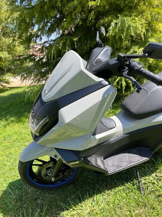 Kymco Skytown 125cc Gris/Blanco