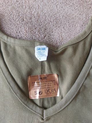 Conjunto 2 Camisetas sin Mangas V-Neck Talla S.