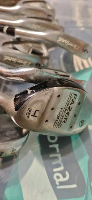 Palos de Golf Cleveland CG4 + Bolsa Wilson