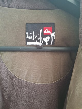 Chaqueta Quiksilver Marrón con Capucha
