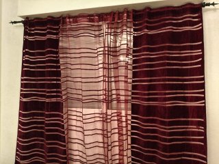 Cortinas de raso y terciopelo con rayas