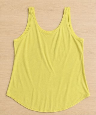 Camiseta Levi's amarilla sin mangas