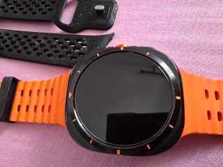 Galaxy Watch Ultra - Negro Titanio y Naranja