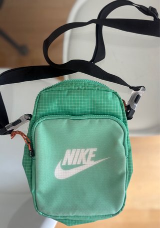 Bolso Bandolera Nike Verde y Negro