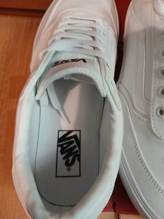 Vans Brooklyn LS Blancas Talla 42.5