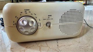 Radio despertador CD beige/plata