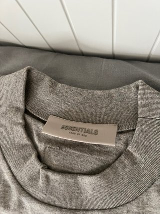 Camiseta Essentials Size S