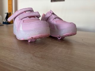 Zapatillas con ruedas niña Talla 35