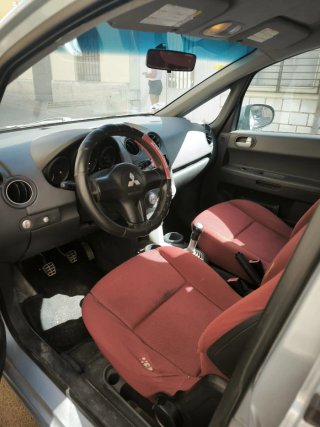Mitsubishi Colt 2005