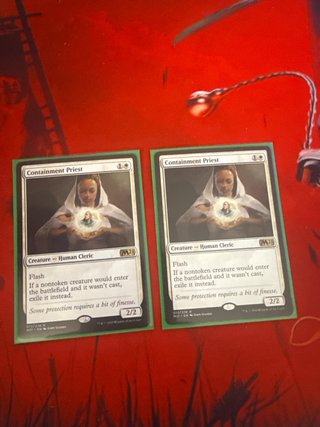 2 Cartas Magic Containment Priest M21