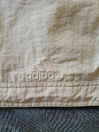 Chaqueta Adidas con Capucha. Studio X Funky