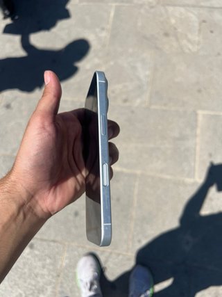 iPhone 16 blanco