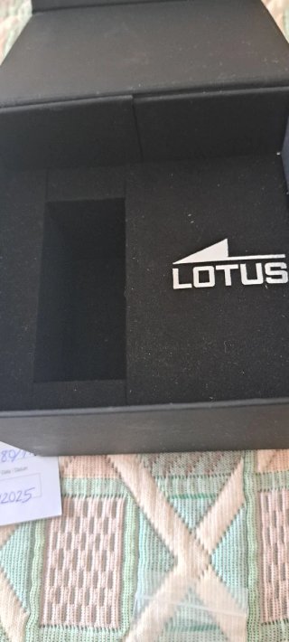 Reloj Lotus 18680/1 Negro y Plateado