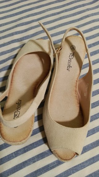 Zapatos de mujer variados. Del 38 y 39