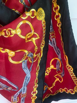 Pañuelo poliéster estampado cadenas