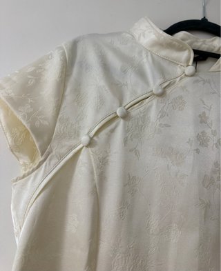 Vestido viral Zara estilo Quipao beige