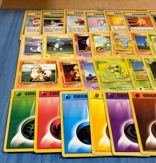 38 cartas pokémon BASE SET inglés sin repetir