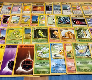 38 cartas pokémon BASE SET inglés sin repetir