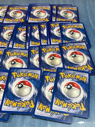 38 cartas pokémon BASE SET inglés sin repetir