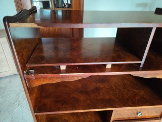 Mueble TV madera estantes y 2 cajones