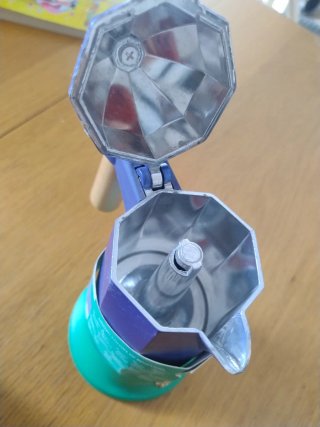 Cafetera Benetton Rainbow 6 tazas