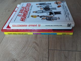 Lote de libros temática dibujo de cómics