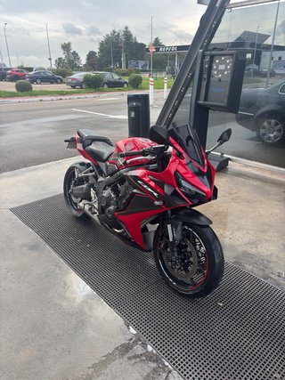 Honda CBR 650 R 2023 Roja A2