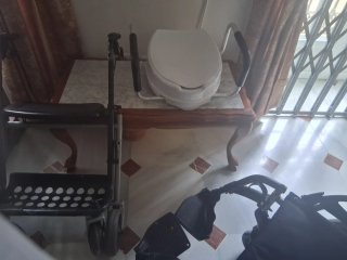 Mueble aparador madera oscura