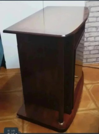 Mesa auxiliar TV, y otros dispositivos, madera.