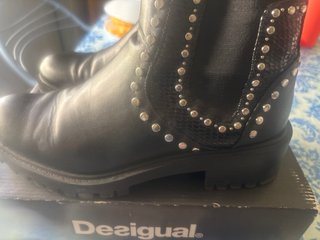 Botines negros Zara tachuelas talla 38