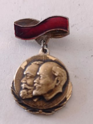 Conjunto de 4 Pins/Medalhas Soviéticas