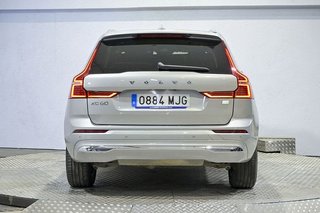 Volvo XC60   2.0 T6 AWD Recharge Core Auto