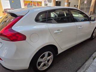 Volvo V40 2016