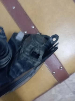 Faro Delantero Derecho Halógeno  Peugeot 206