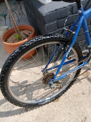 Bicicleta BTT Basic - Mountain Bike