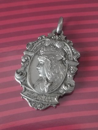 Medalla Hermandad El Calvario Sevilla 4.5 CM