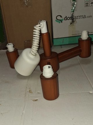 Lámpara de techo de madera