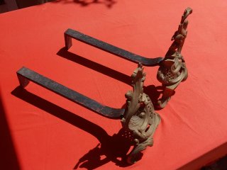 Antiguos morillos para chimenea estilo Luis XV.