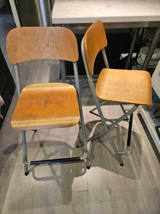 Taburete plegable Ikea madera y metal
