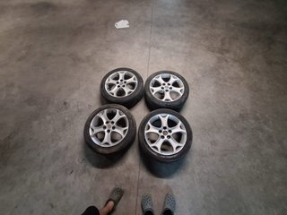Mazda 5.Llantas y ruedas