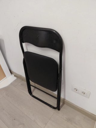 Silla plegable negra
