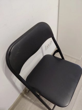 Silla plegable negra