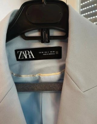 Traje Zara chaqueta y pantalón azul